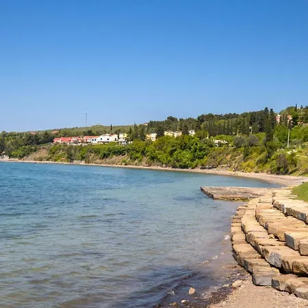 Apartment Flat At The Seafront Ankaran